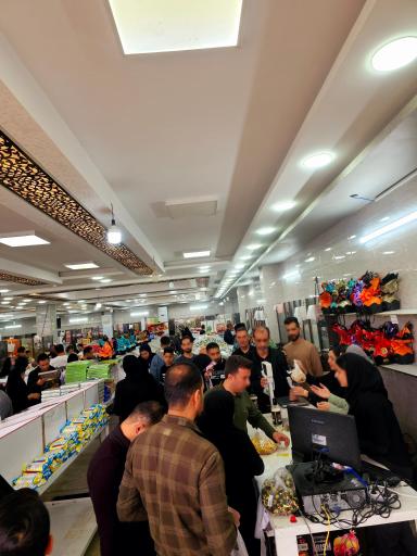 عکس بازار آجیل بخشی