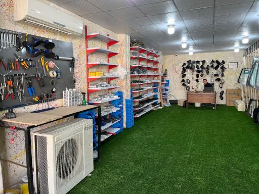 عکس شیشه اتومبیل شجاعی