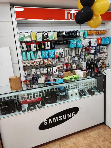 عکس فروشگاه لوازم جانبی موبایل سورنا