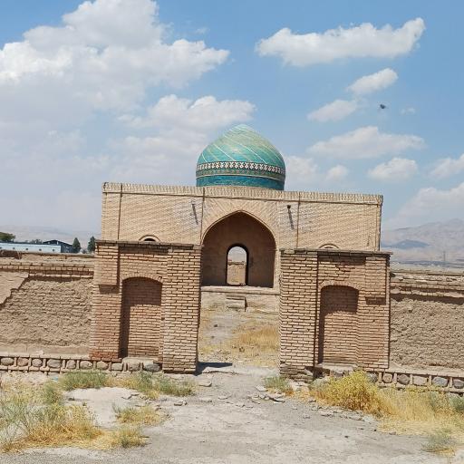 عکس تعمیرات دوچرخه ایمان