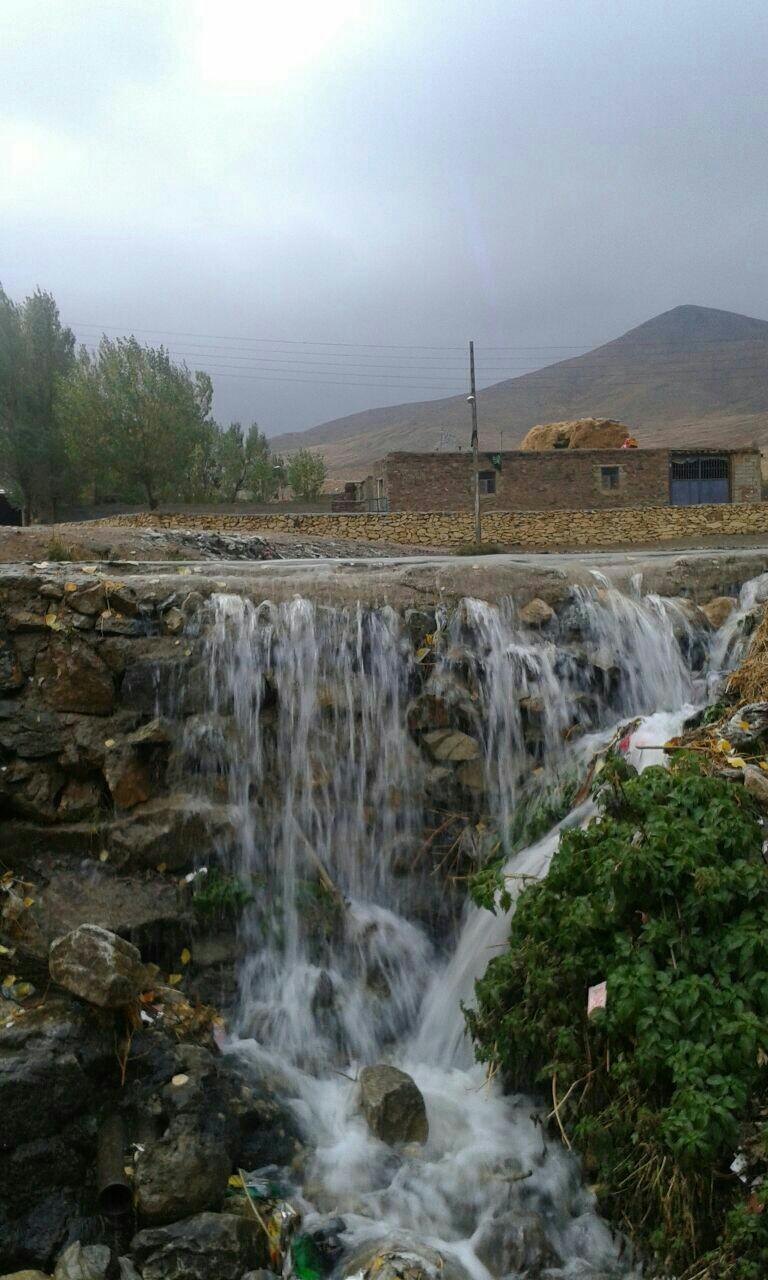 عکس چشمه قره داش 