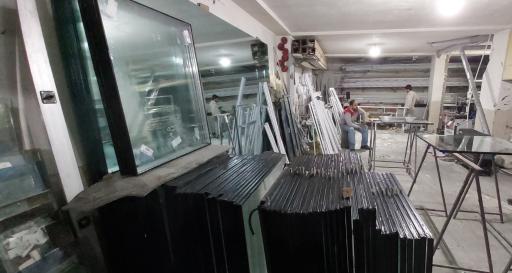 عکس پنجره Upvc بست وین