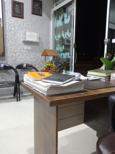 عکس مشاور املاک عباسی