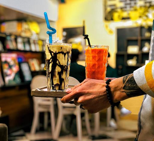 عکس کافه خودمون