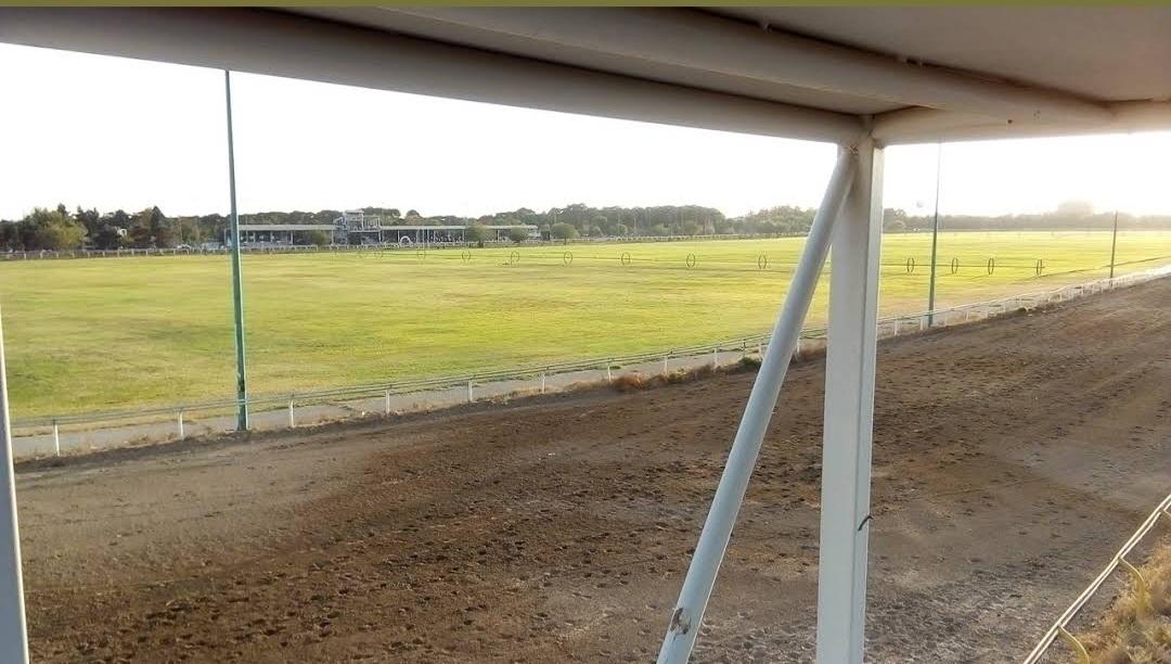 عکس مجموعه سوارکاری و چوگان نوروز آباد