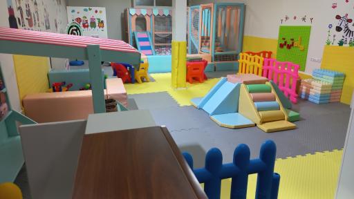 عکس خانه بازی ماه تی تی