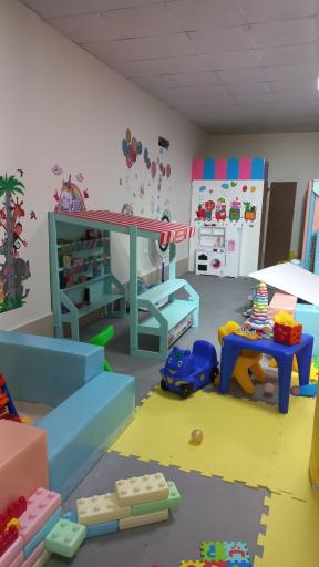 عکس خانه بازی ماه تی تی