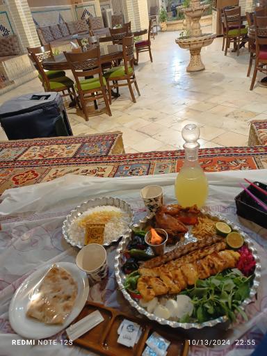 عکس رستوران شاه مردان