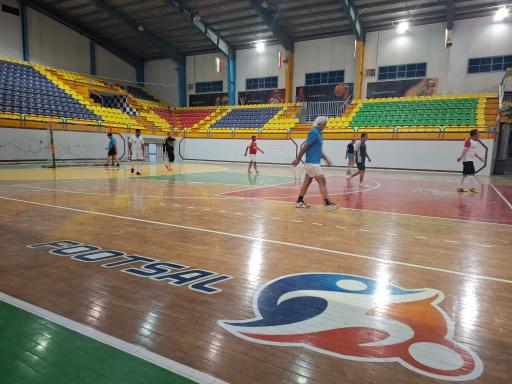 عکس سالن چند منظوره وحدت