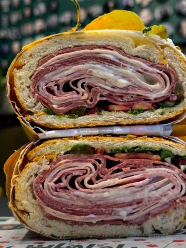 عکس فست فود باماهاس شعبه ایران