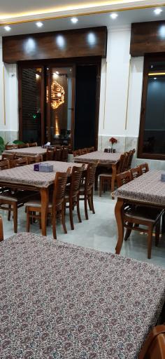 عکس سرای هفت چشمه