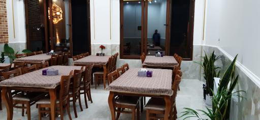 عکس سرای هفت چشمه