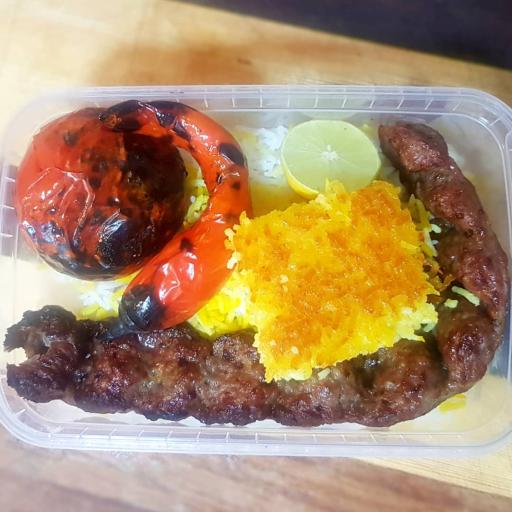 عکس تهیه غذای سازمانی فودیسا