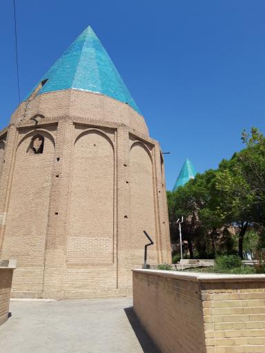 عکس باغ تاریخی گنبد سبز