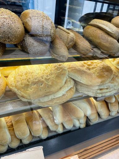 عکس نان و شیرینی فلوریا