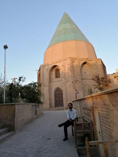 عکس باغ تاریخی گنبد سبز