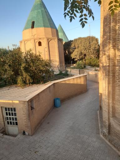 عکس باغ تاریخی گنبد سبز