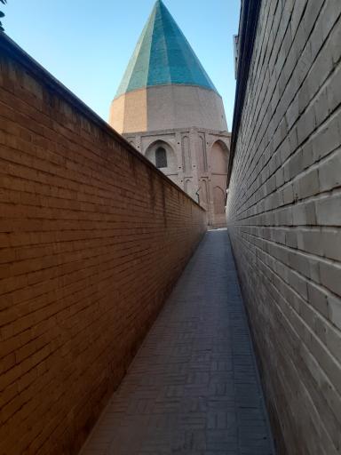 عکس باغ تاریخی گنبد سبز