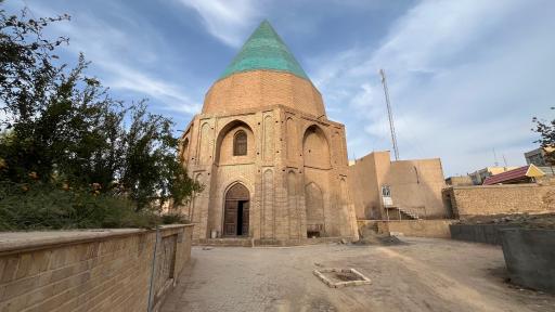 عکس باغ تاریخی گنبد سبز