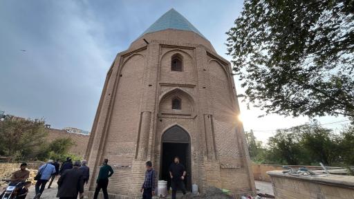 عکس باغ تاریخی گنبد سبز