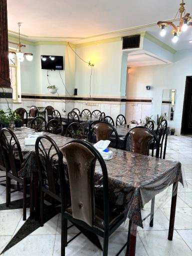 عکس رستوران عمارت خورشید