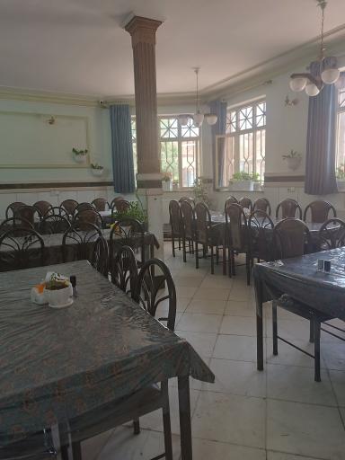 عکس رستوران عمارت خورشید