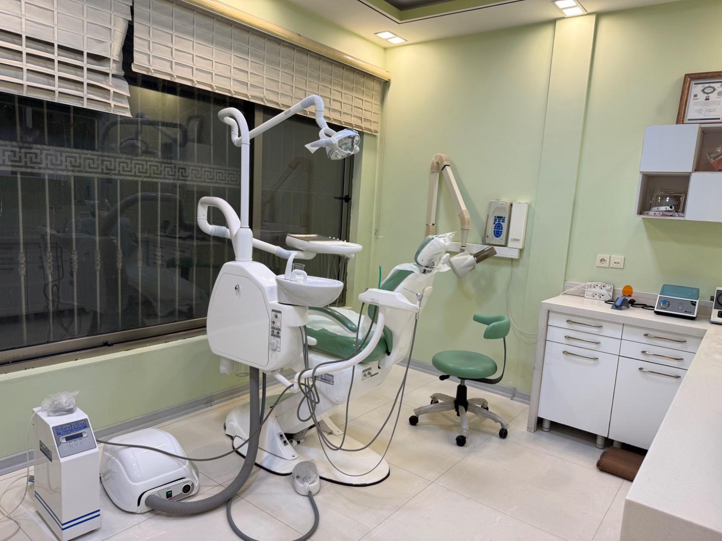 عکس مطب دکتر محمد فرهودی دندان پزشکی عمومی