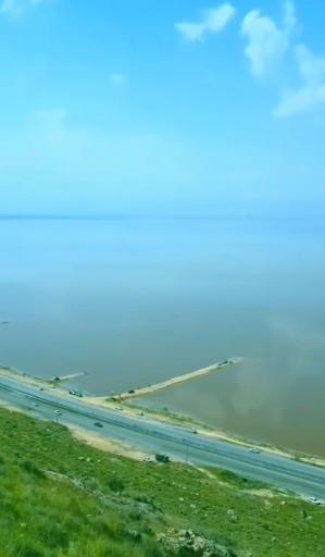 عکس دریاچه نمک مهارلو