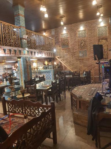 عکس رستوران پائیز