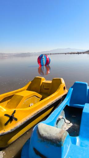 عکس دریاچه نمک مهارلو