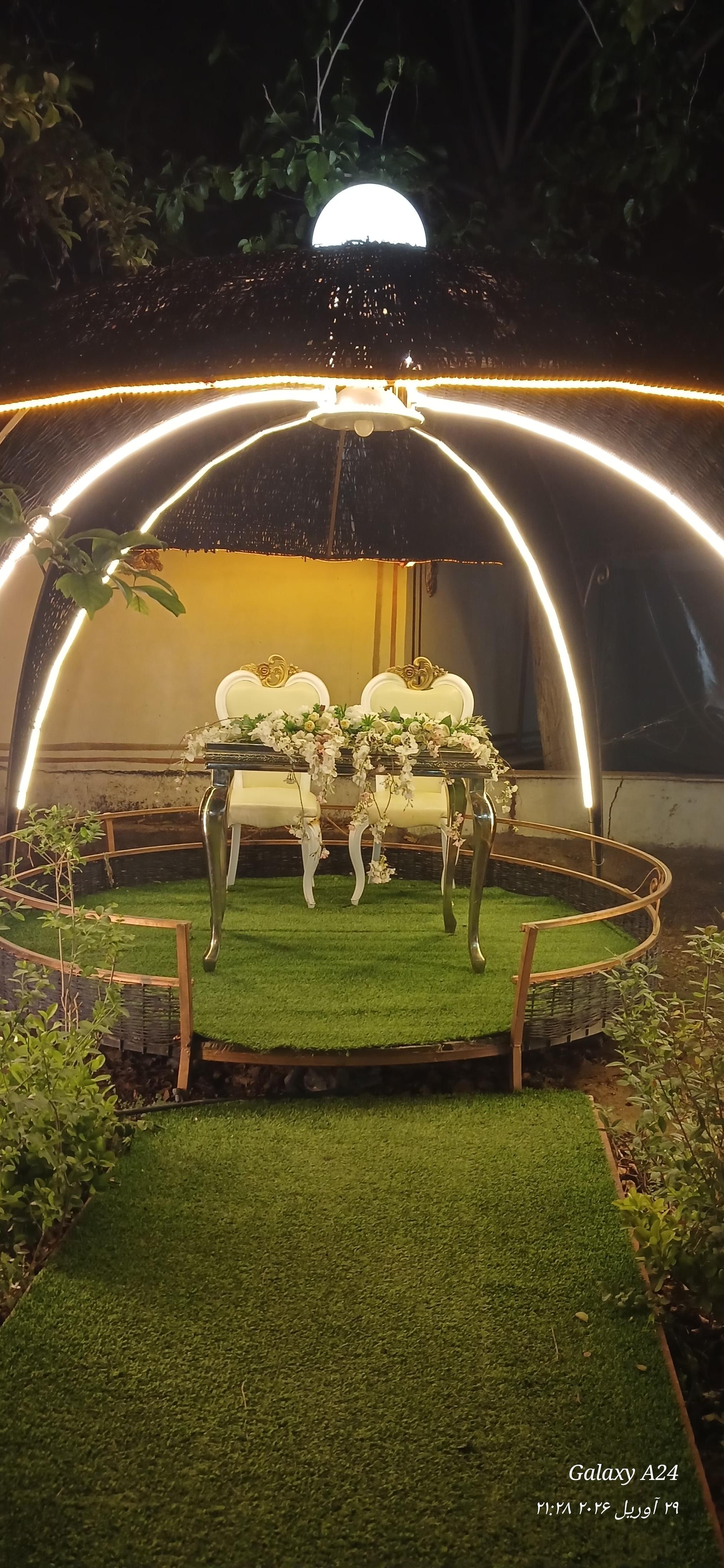 عکس تالار و باغسرای پاژ