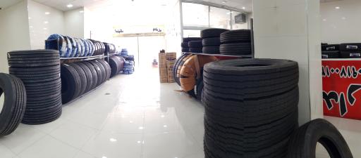 عکس فروشگاه لاستیک و باطری امیر