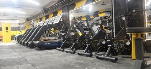 عکس باشگاه بدنسازی آی فیت