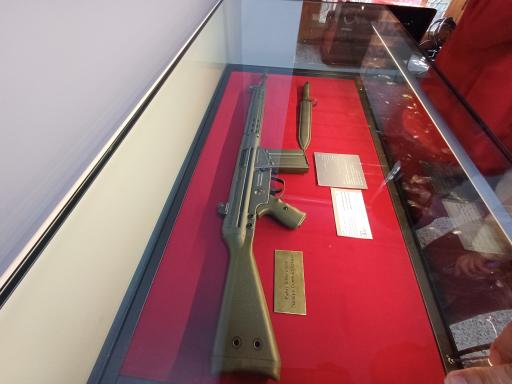 عکس موزه سلاح های دربار