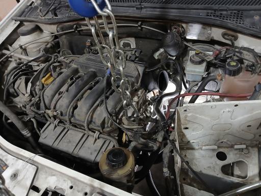 عکس تعمیرگاه اتومبیل یادگار