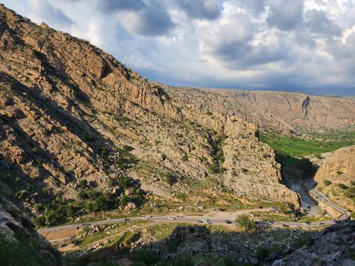 عکس تنگ پیرزال