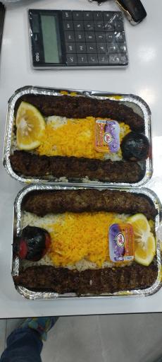 عکس رستوران و تهیه غذای ماهان