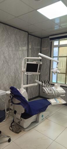 کلینیک دندانپزشکی گندم