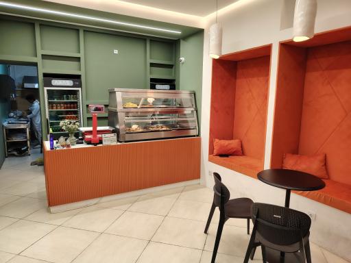 عکس کافه کنتاکی چیکن بار