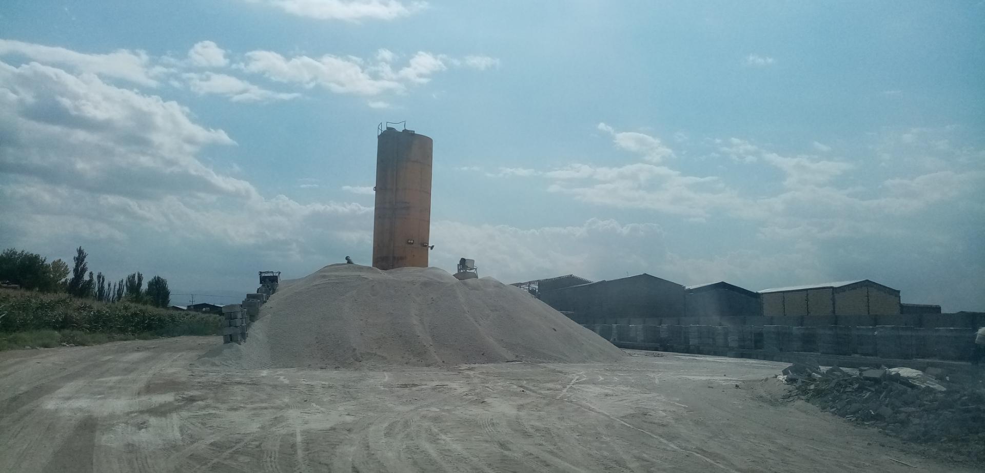 عکس تولیدی بلوکه سیمانی صالحی