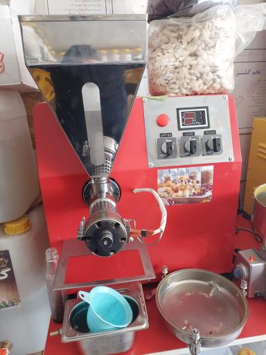 عکس عطاری شاهماه