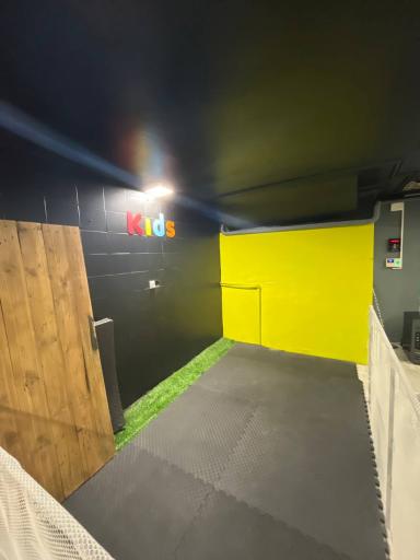 عکس باشگاه باکس کراسفیت انرژیک