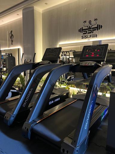 عکس باشگاه بدنسازی سی سی فیت