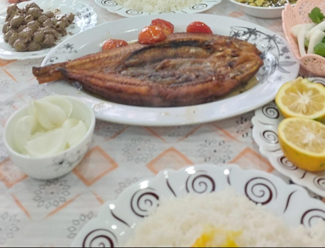 عکس تهیه غذای خانگی کدبانو 