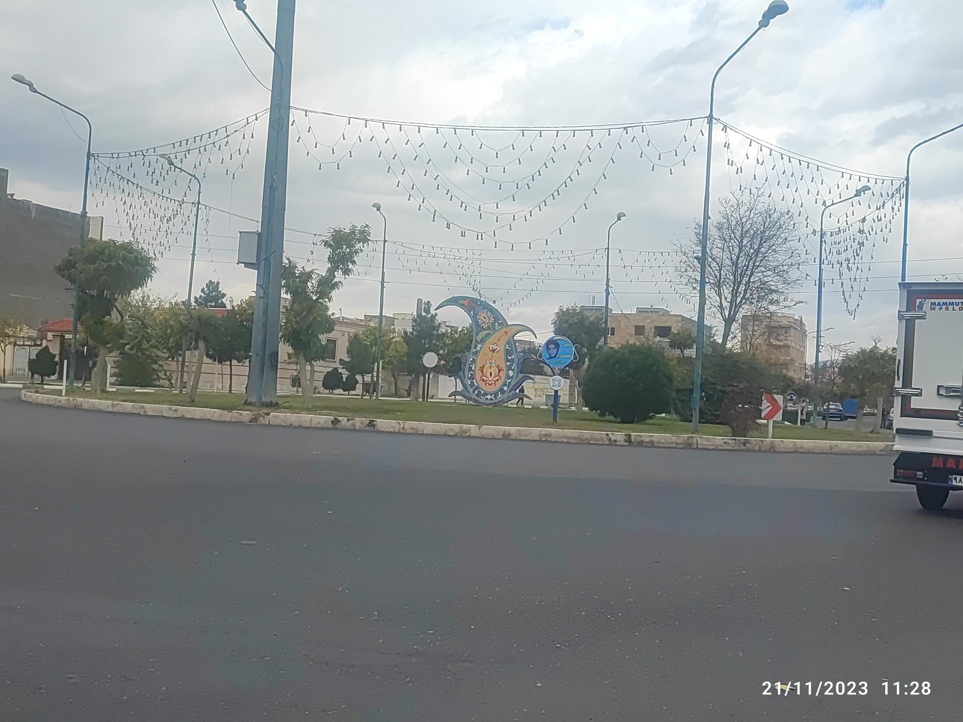 عکس میدان سردار محمد زارع یا میدان یاس قدیم 