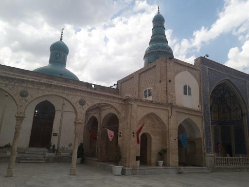 عکس آستان مقدس امامزادگان حمزه و احمد بن اسحاق علیه السلام