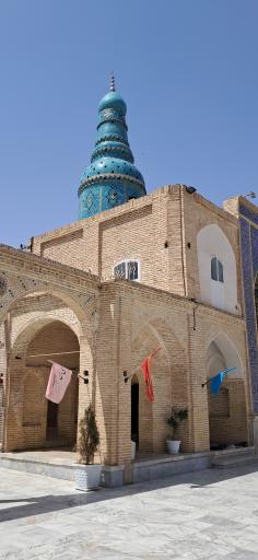 عکس آستان مقدس امامزادگان حمزه و احمد بن اسحاق علیه السلام