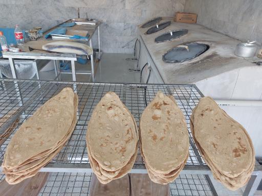 عکس نانوایی لواش تنوری کاشمری رضا