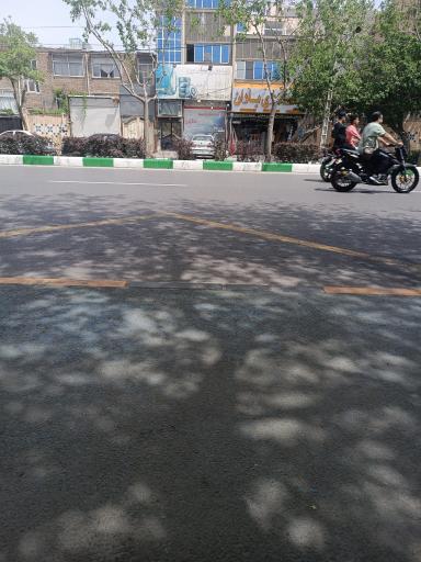 عکس  میدان میرزا کوچک خان