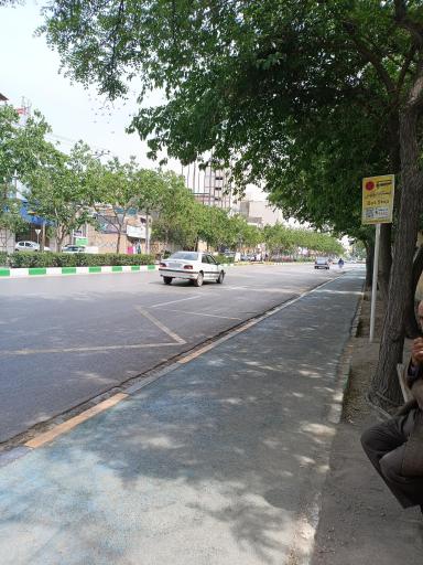 عکس  میدان میرزا کوچک خان